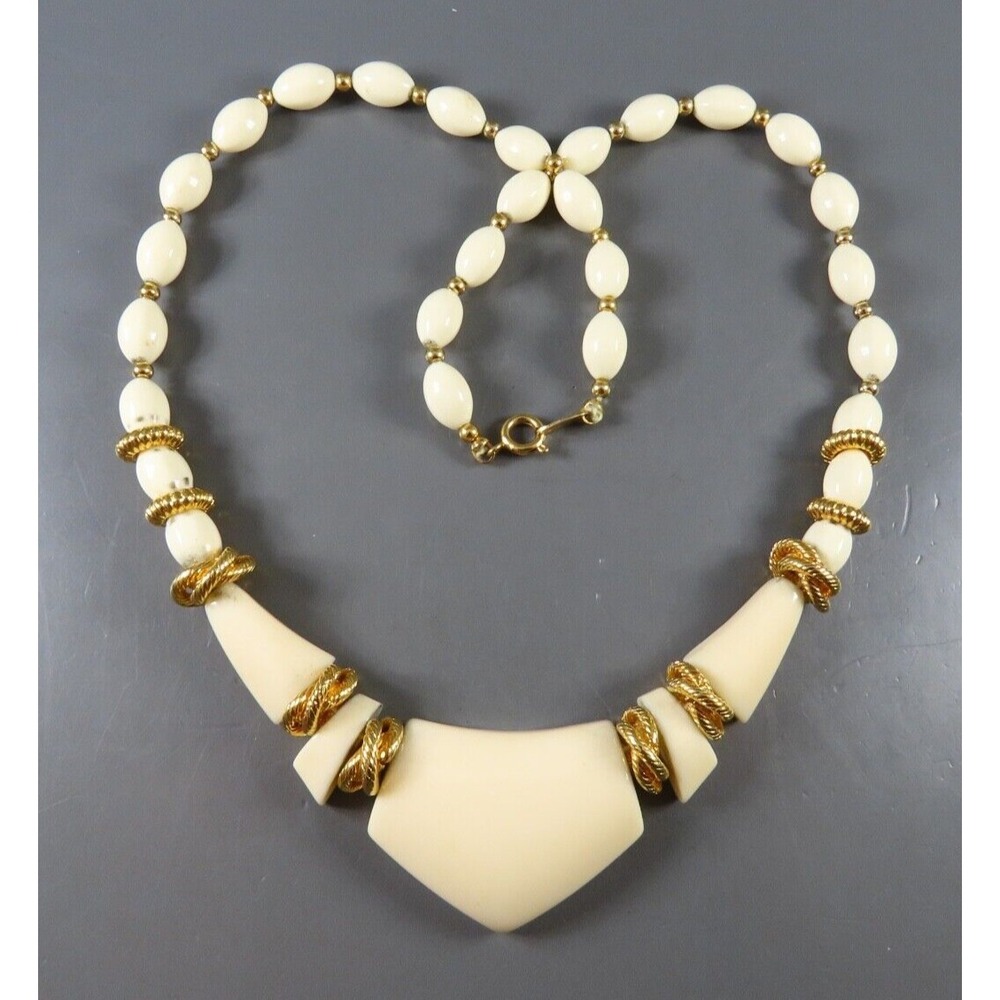 Vintage TRIFARI NECKLACE Ivory Beads & V-Pendant Panel GOLD TONE WOVEN Beaded